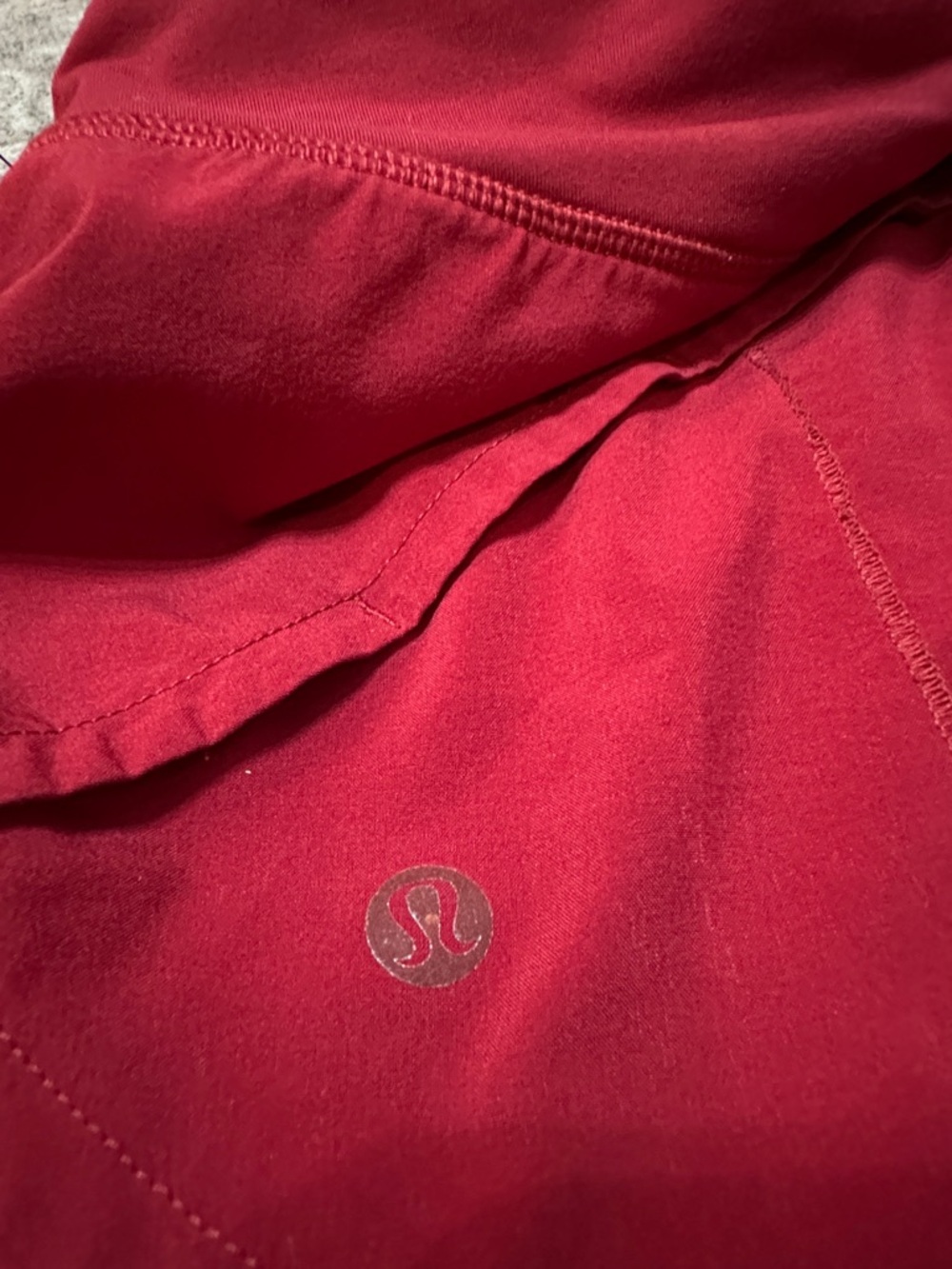 lululemon athletica Maroon High-Rise Athletic Shorts with Back Zip speed up - Picture 5 of 6
